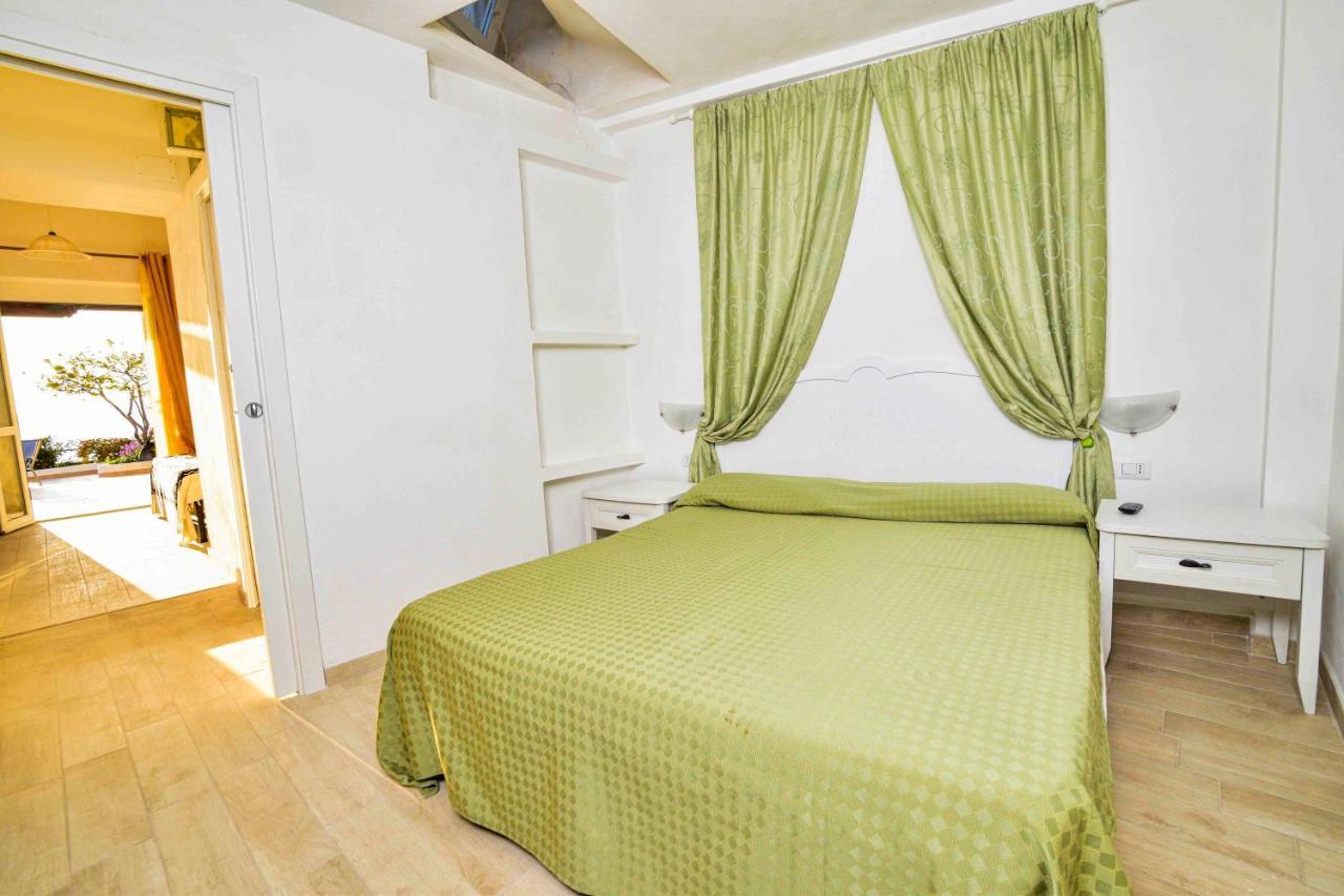 Solemareponza Monolocali La Piana Appartement Buitenkant foto