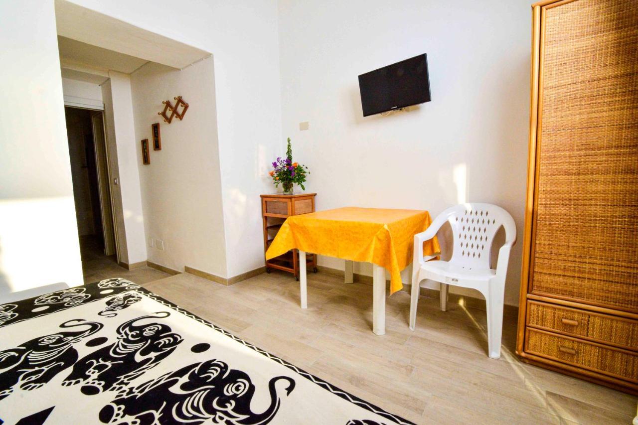 Solemareponza Monolocali La Piana Appartement Buitenkant foto