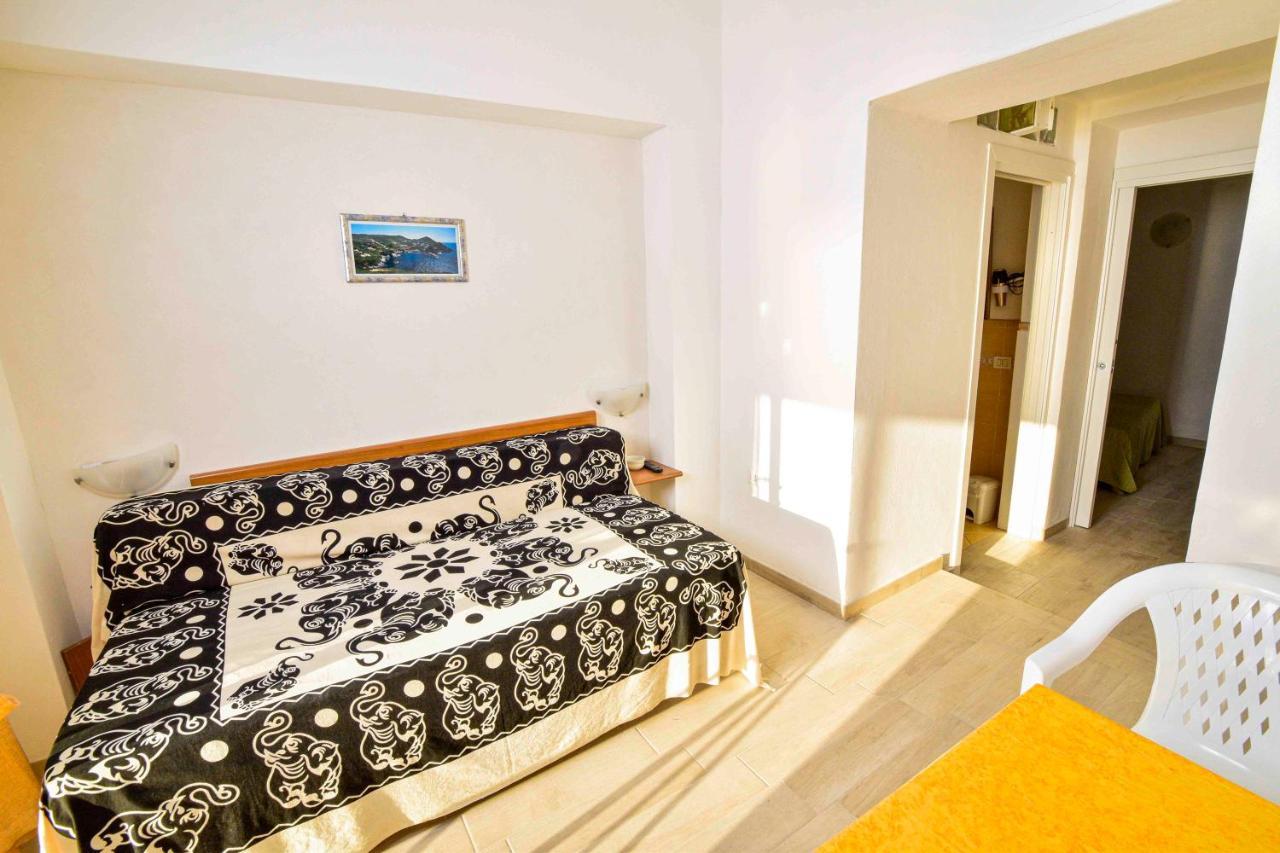 Solemareponza Monolocali La Piana Appartement Buitenkant foto